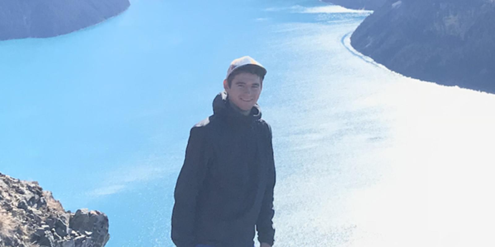 Headshot of Tyler Thomson.